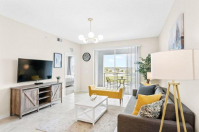 Modern Storey Lake Resort Disney Orlando 3161-305
